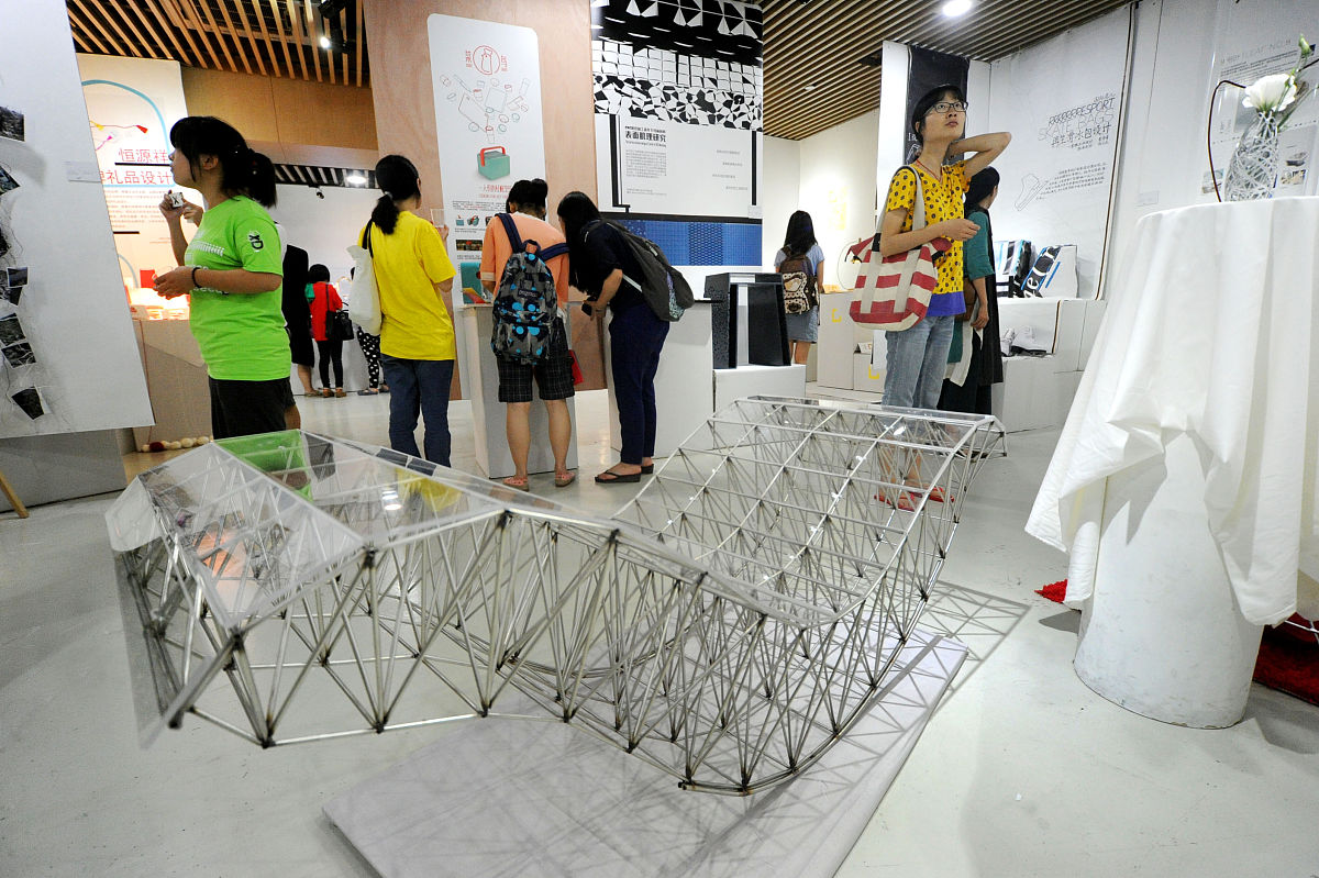 贵阳2022年初中毕业上中专学校学什么专业好