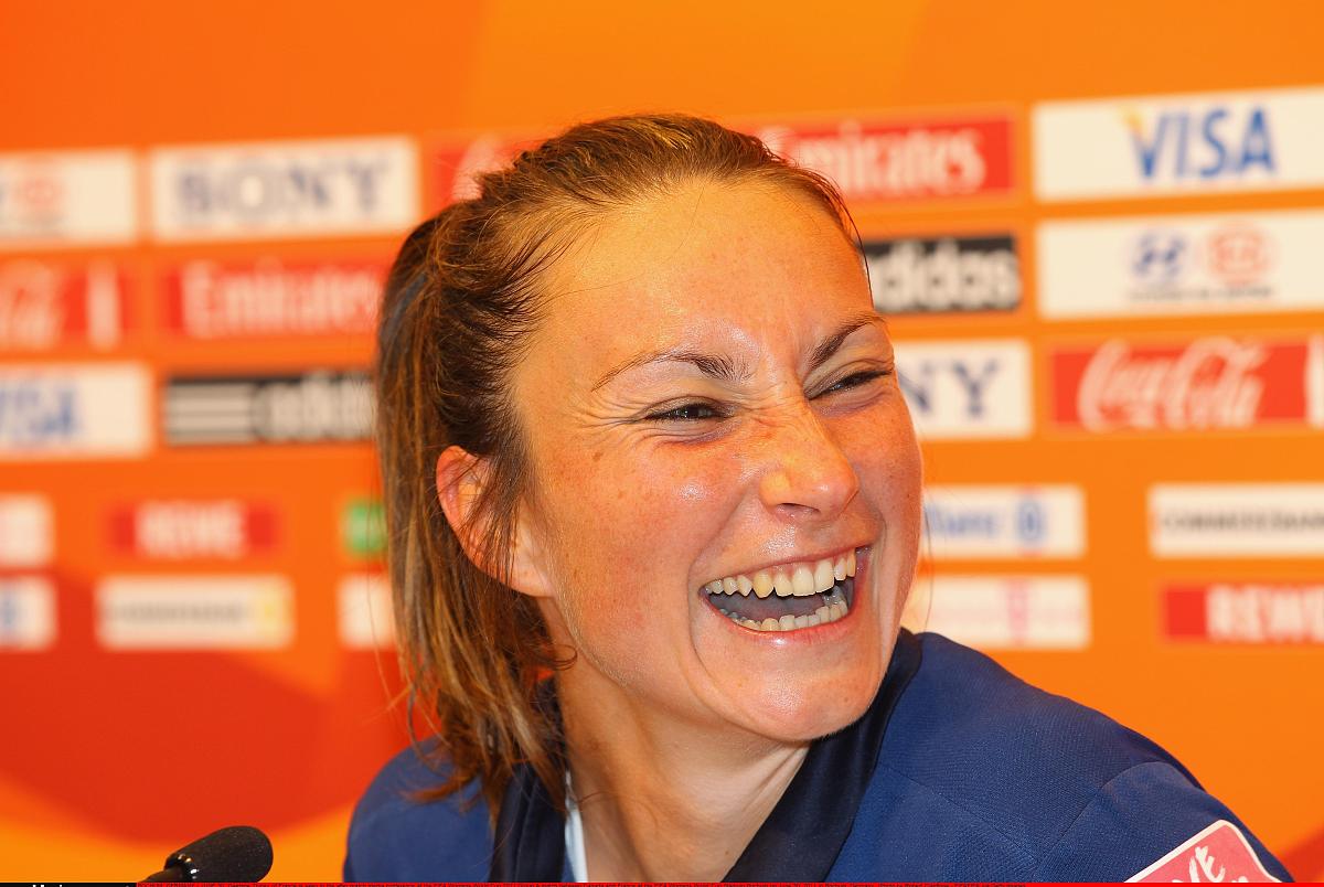2011年6月30日,波鸿,2011女足世界杯a组,法国4-0加拿大.***_***bochum