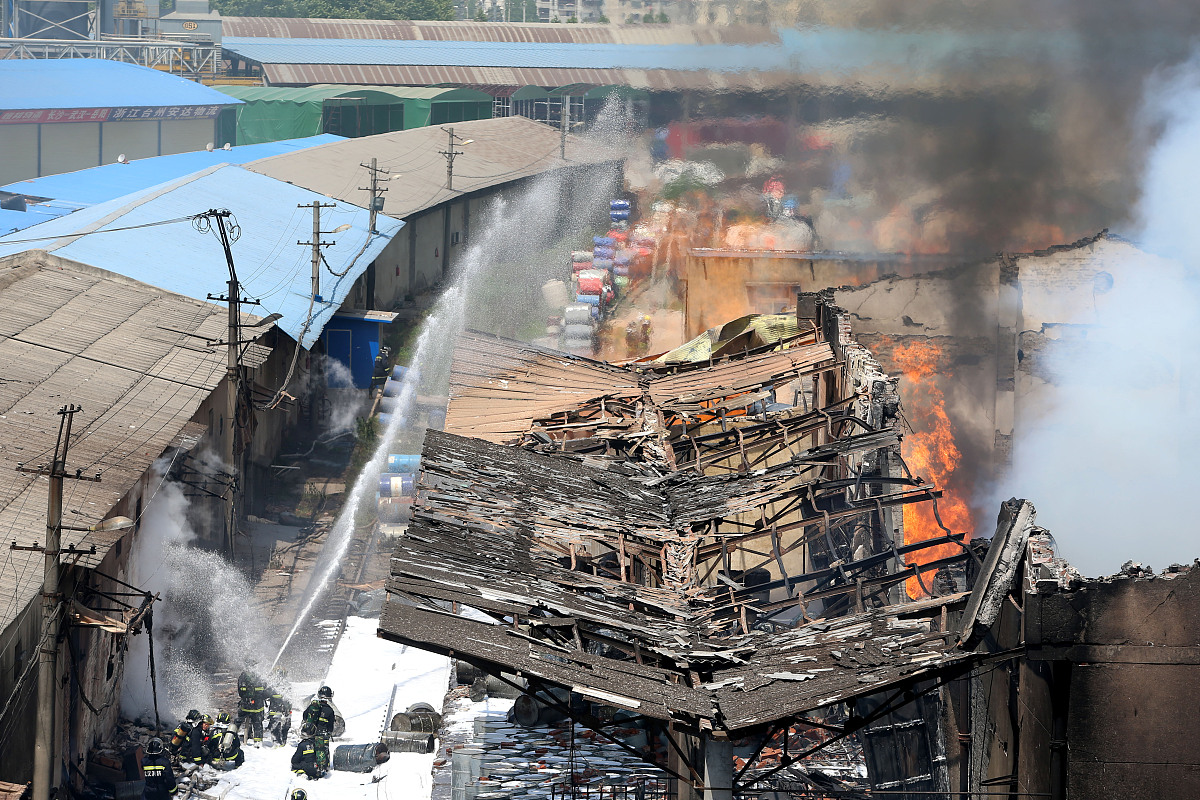 四川涪陵电厂爆炸事件是发生在重庆发始特化工有限公司吗？