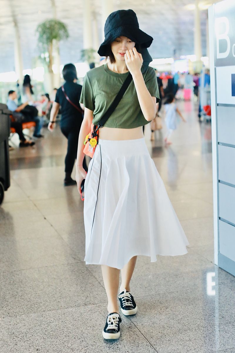 女生什么穿搭最容易踩坑？内容保持在五百字左右