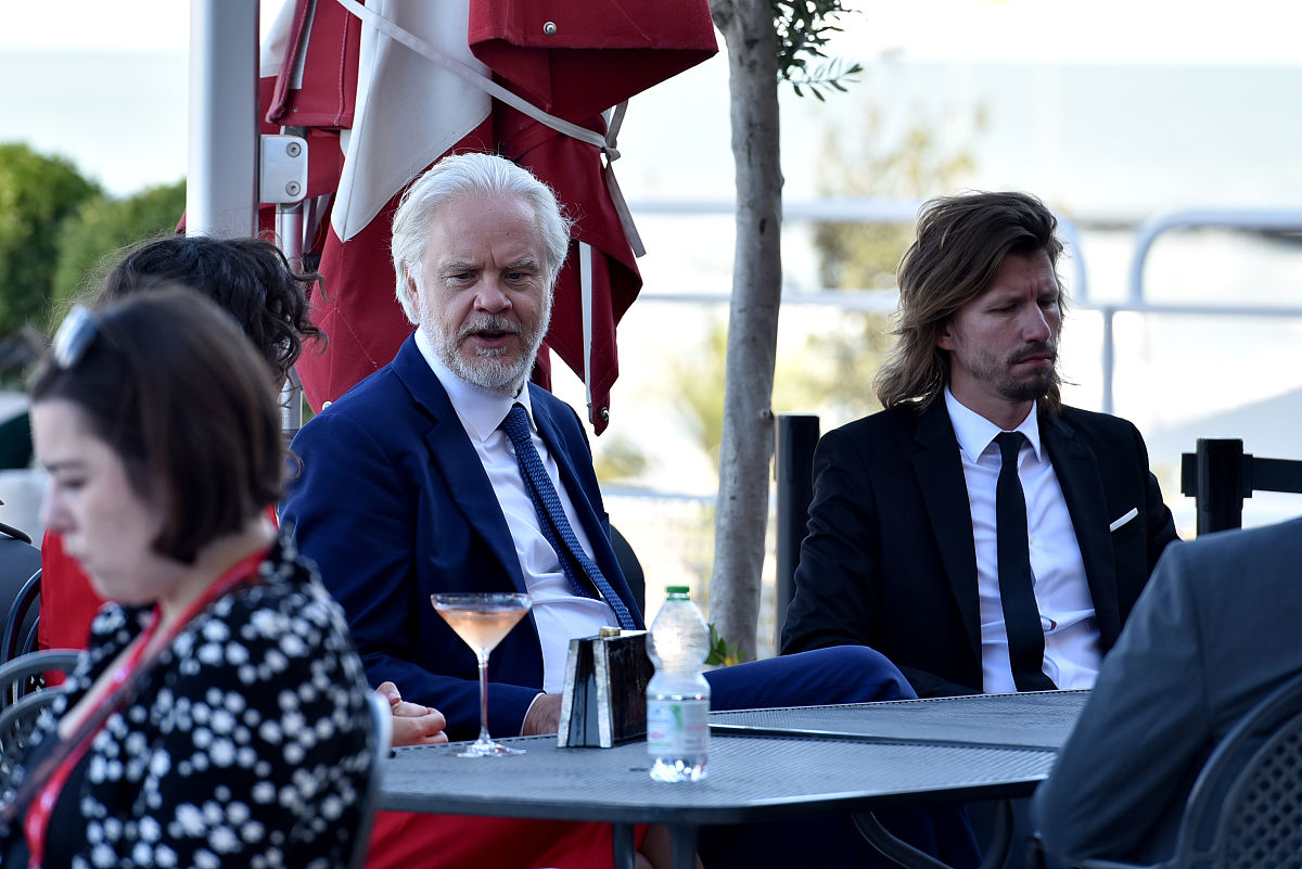 肖申克的救赎：一个关于希望、自由和人性的故事