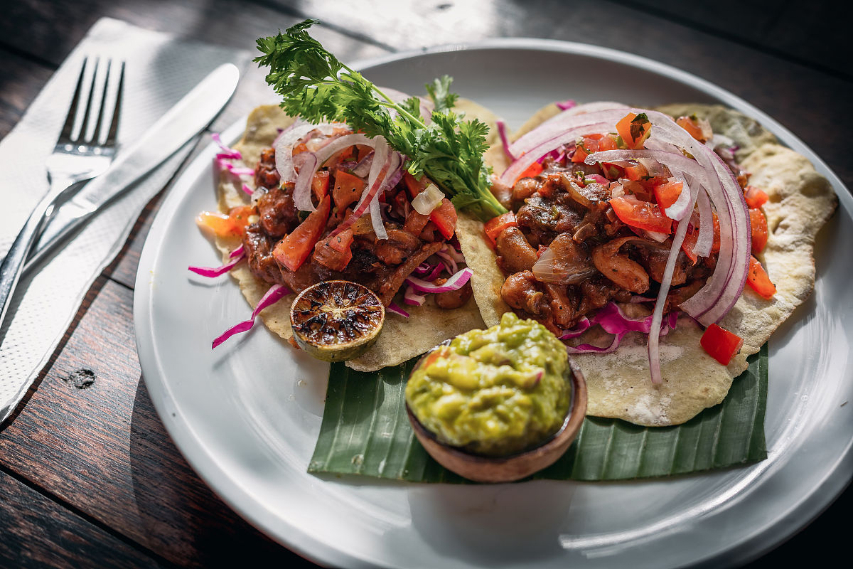 菲律宾文化元素：从美食到建筑，探索岛国魅力