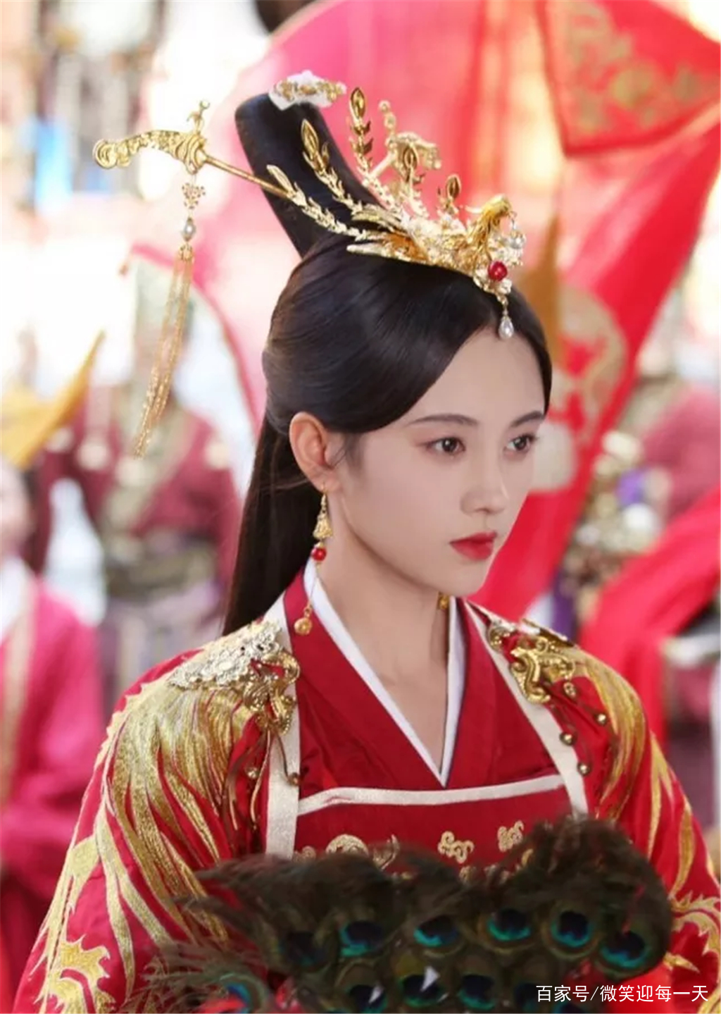 电竞宠文:整个战队都知道,只要大嫂一皱眉,男神直接变妻奴