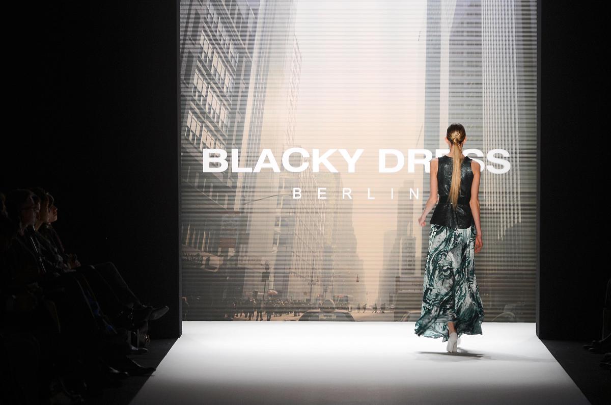 请问国际上最·已影响力的亚洲时尚设计品牌是什么