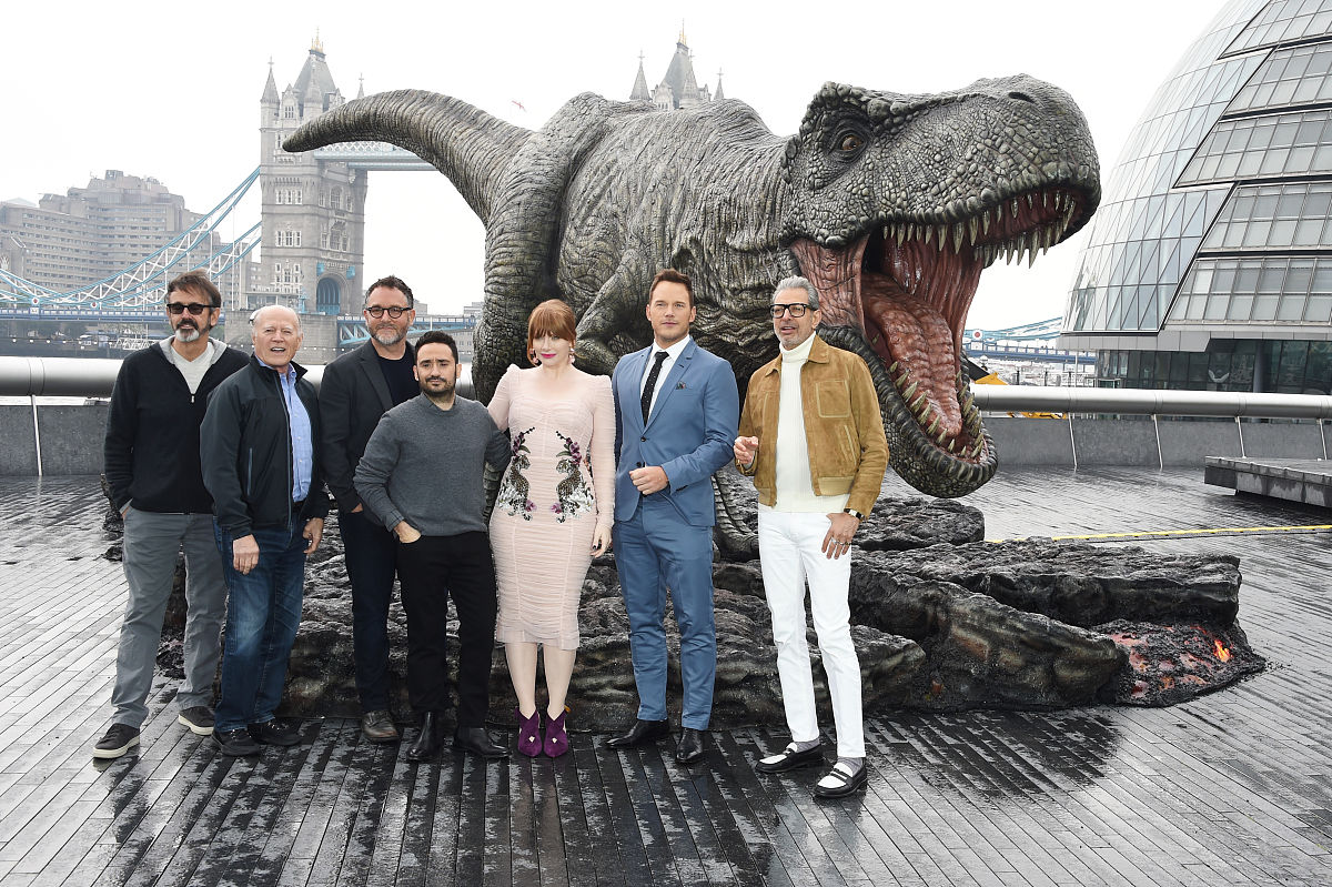 你小时候看过的科幻片：恐龙、章鱼变高智慧生物，是这部吗？