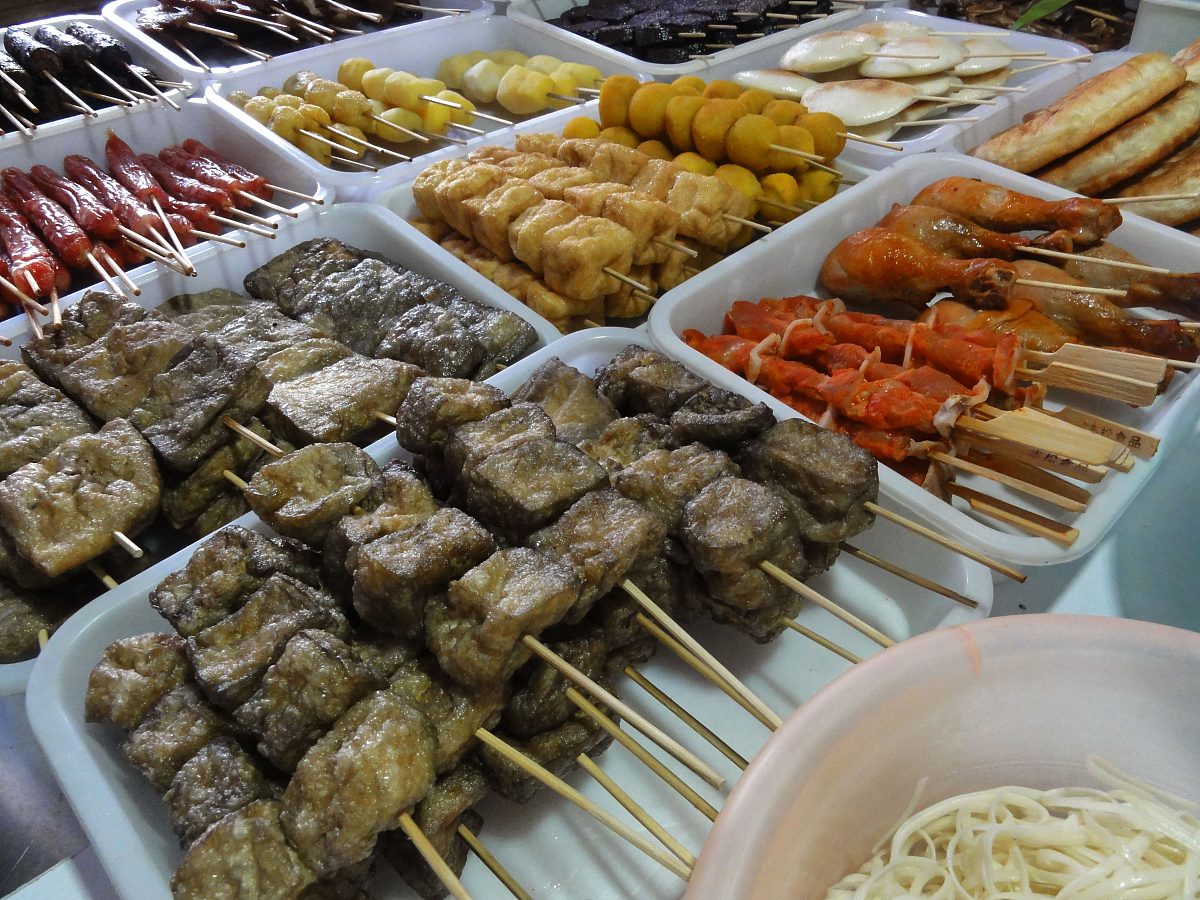 ***_***2012年7月7日,湖南张家界,风味小吃,茄子串,豆腐串.+++_+++风