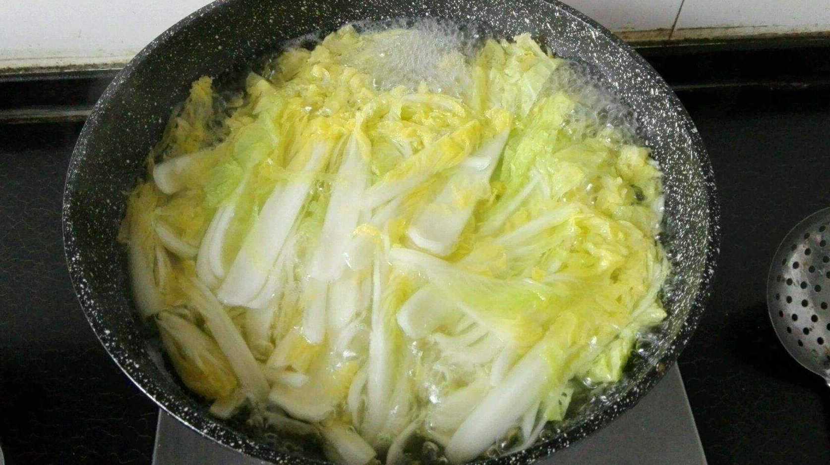 百菜不如白菜,冬天煮着吃,润肠通便,增强免疫力!别错过了