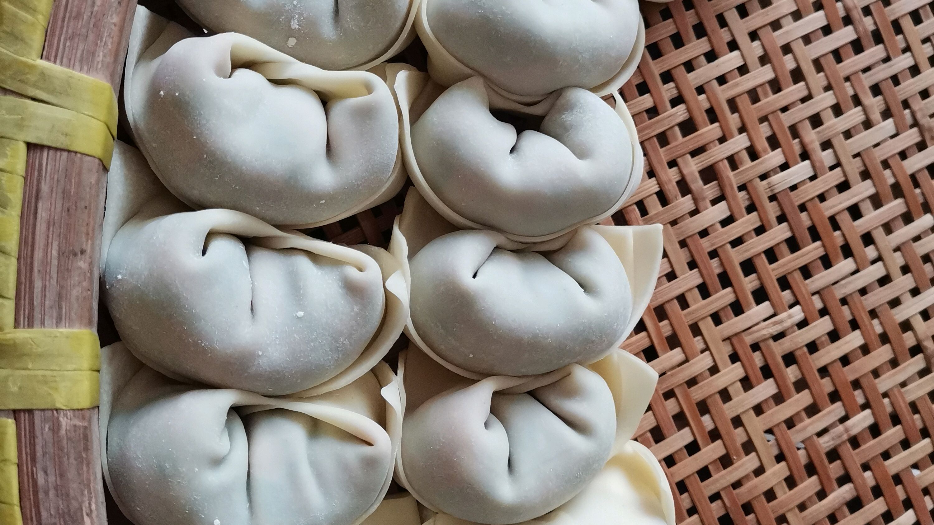 不管调什么馅,只要记住这个步骤,做出的饺子馄饨都是鲜嫩多汁