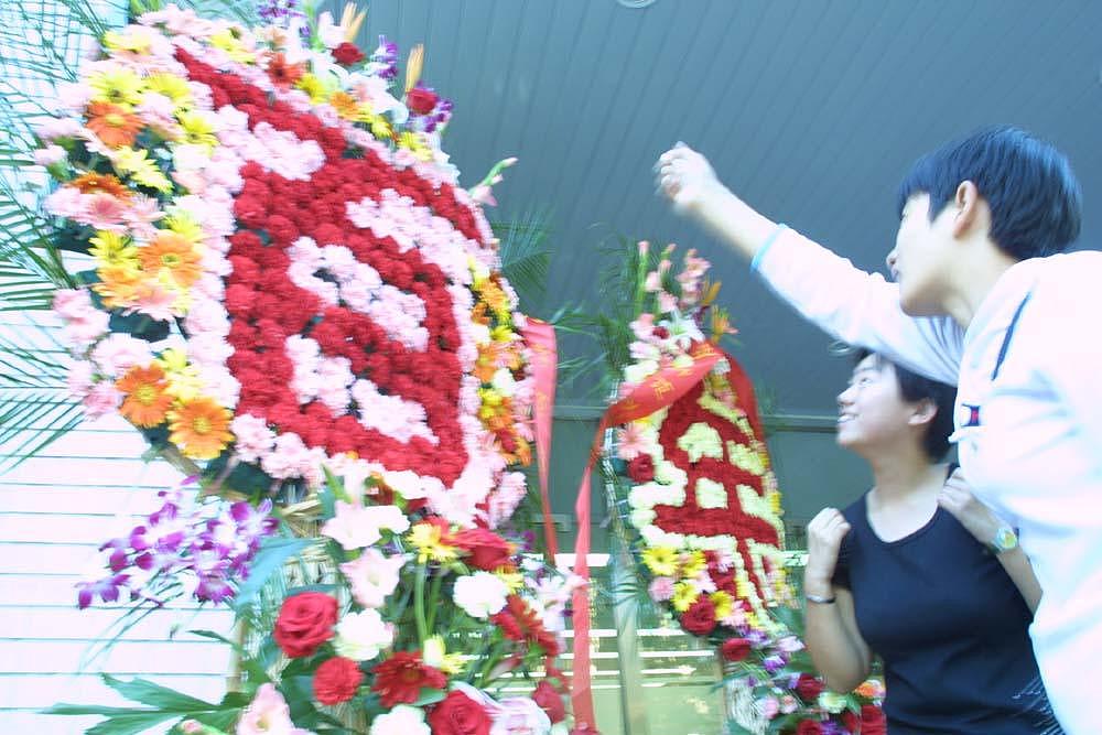 午后阳光颂师大，九十一载岁月长