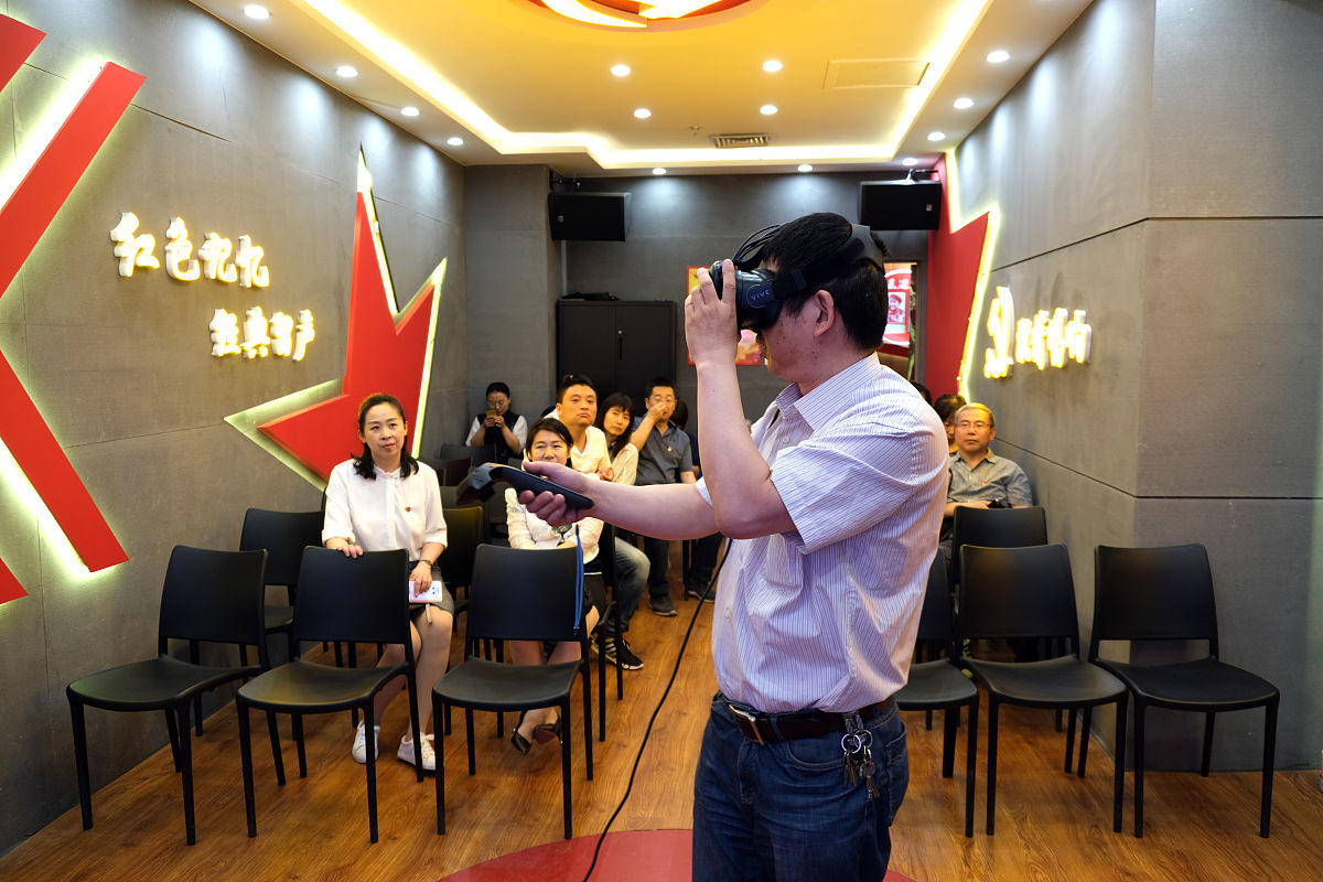 请根据上述20篇文献帮我写一个文献综述