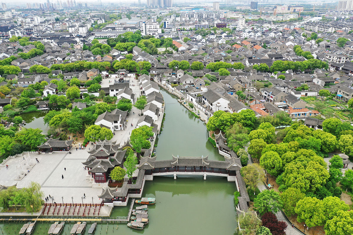 2019年4月20日,江苏苏州,航拍甪直古镇.