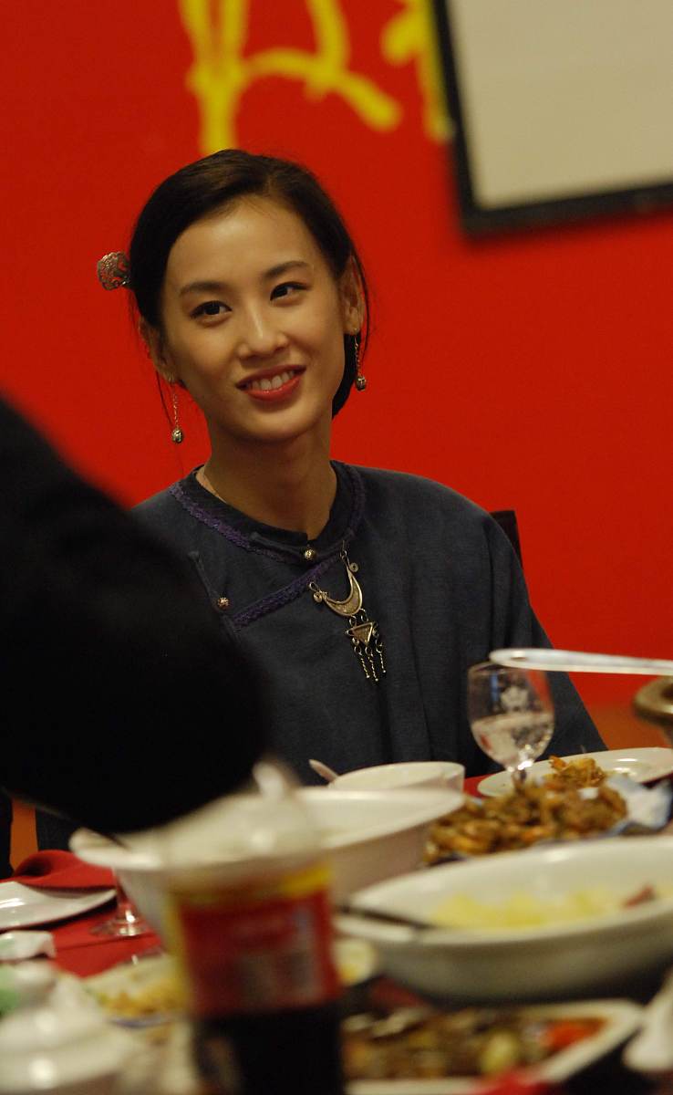 2010年1月11日,浙江横店,电影《绝恋》举行了开机发布会.***_***+++_+