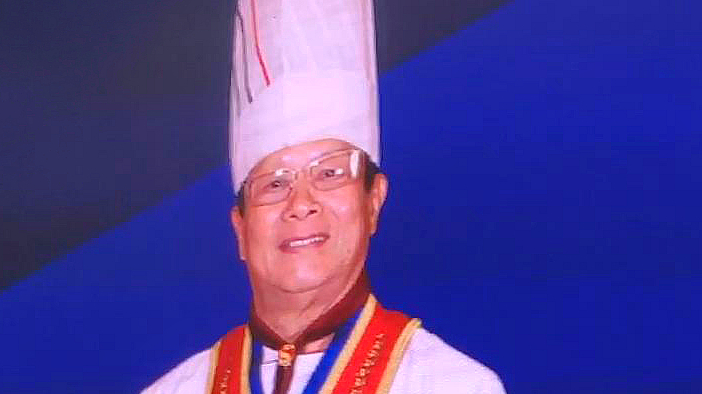 #百城百味# 如果不是烹饪大师,那一定是相声大师!听赵嘉祥先生亲授绝活【拔丝黄菜】。 黄菜