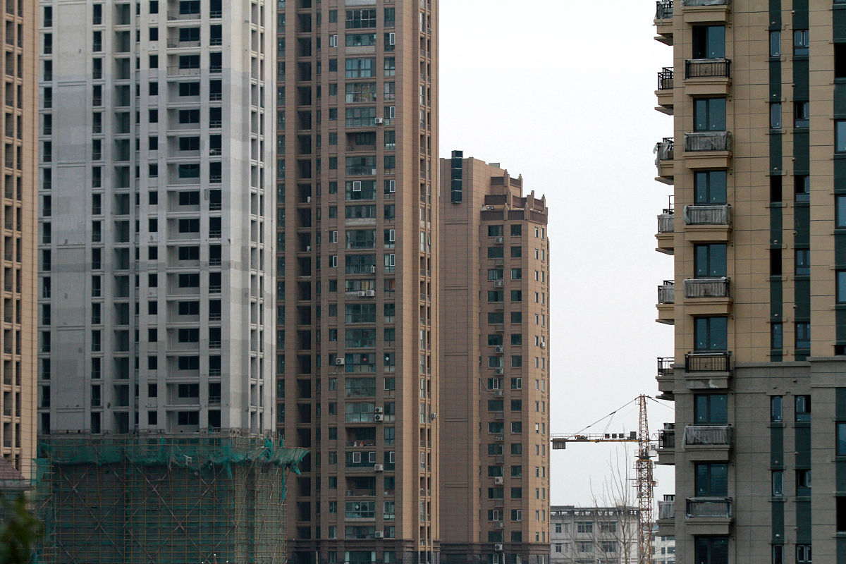 2019年3月16日,江苏省淮安市大运河畔一处在建房地产住宅建筑楼群.国
