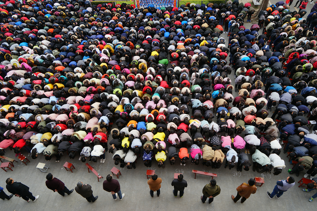 座右铭激励学生：方法、作用及案例分析