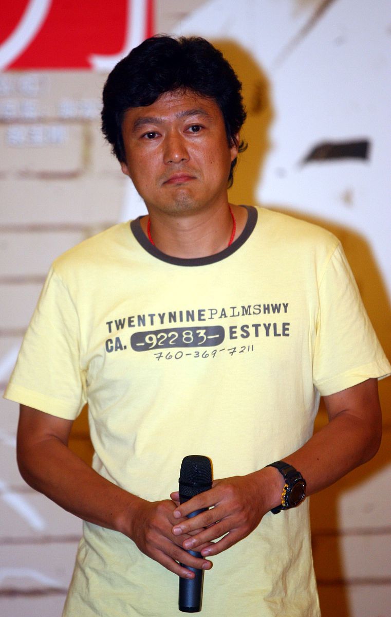 2010年8月9日,北京,电视剧《家,<strong>n</strong>次方》举行发布会.