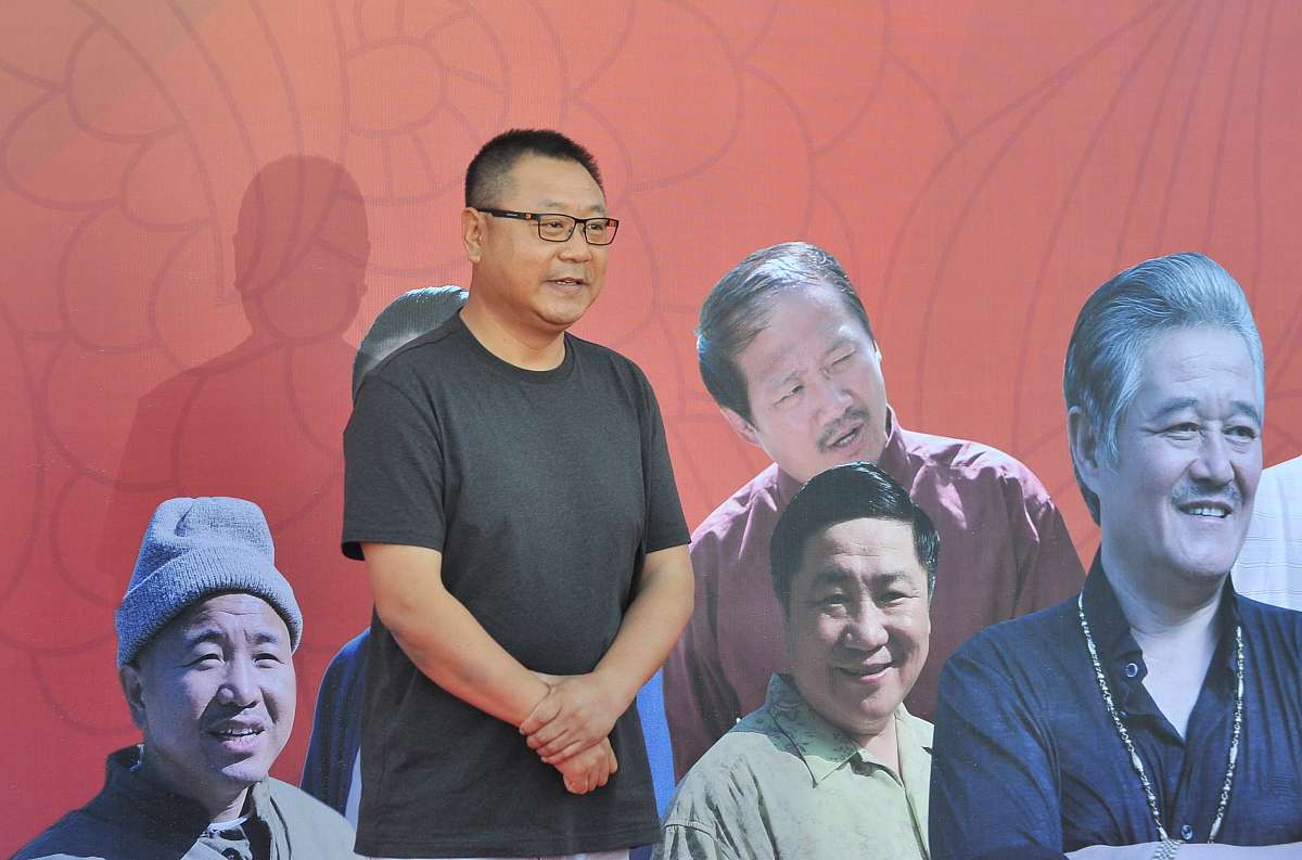 2011年8月16日,北京,刘老根会馆开业.***_***范伟+++_+++刘老根,会馆,
