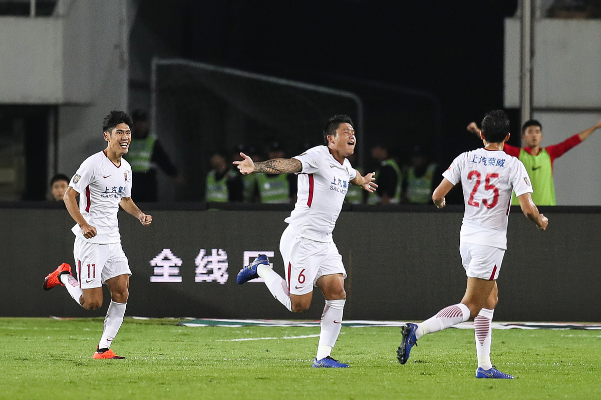2018中超第28轮:广州恒大淘宝4-5上海上港