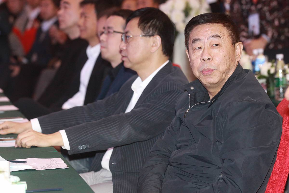 穿越历史，探寻文化：解读《咱们穿越吧》的魅力