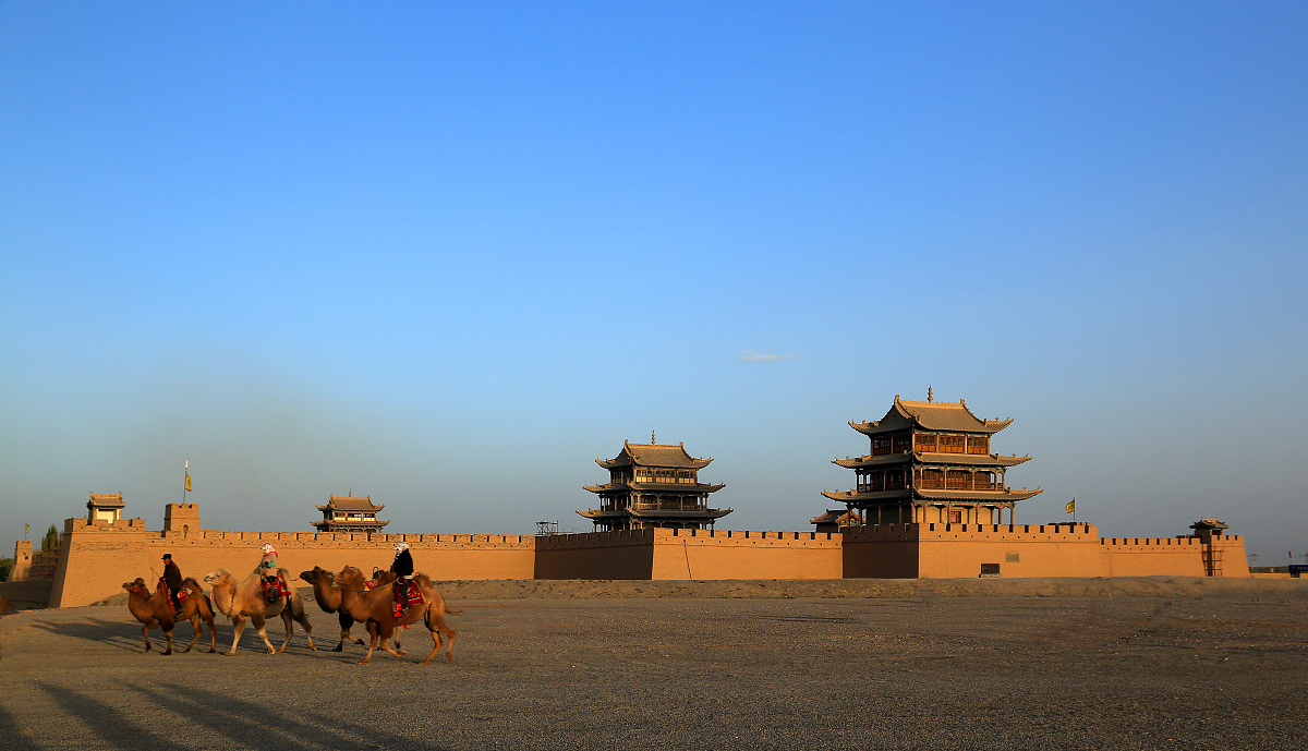 甘肃省嘉峪关市物业管理证书怎么报名？证书需要多少费用？写一篇400字文案不要重复之前的内容