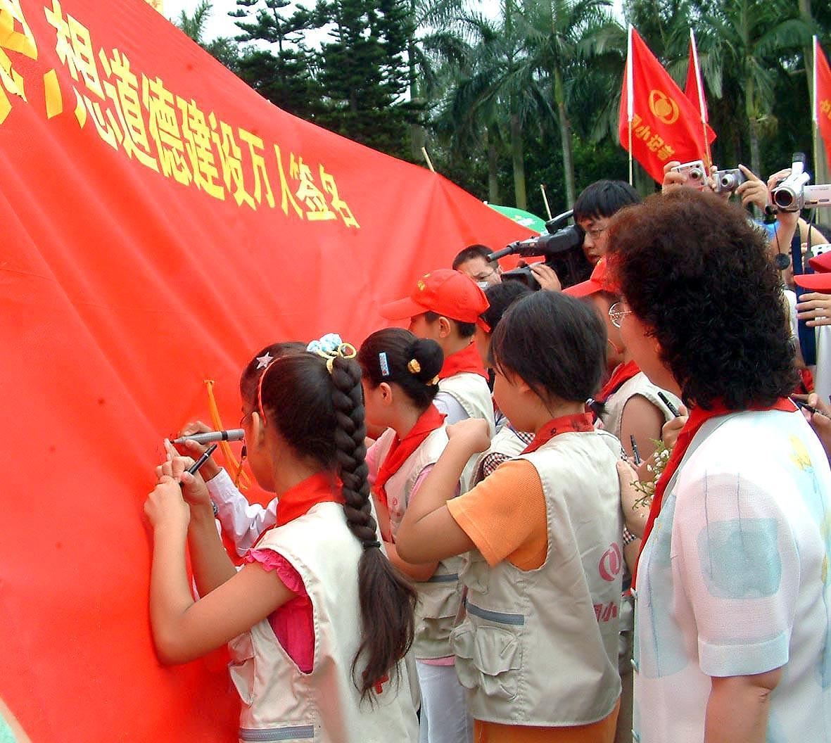 女人和女孩的区别：年龄、智力、社会角色、性格、意识