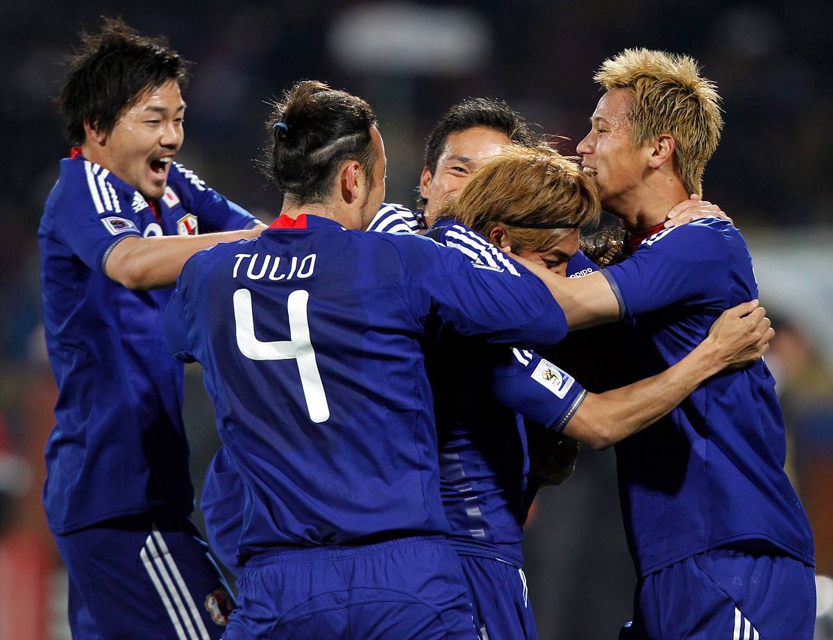 2010年6月24日,南非勒斯腾堡,2010世界杯e组末轮,丹麦vs日本.***_***b