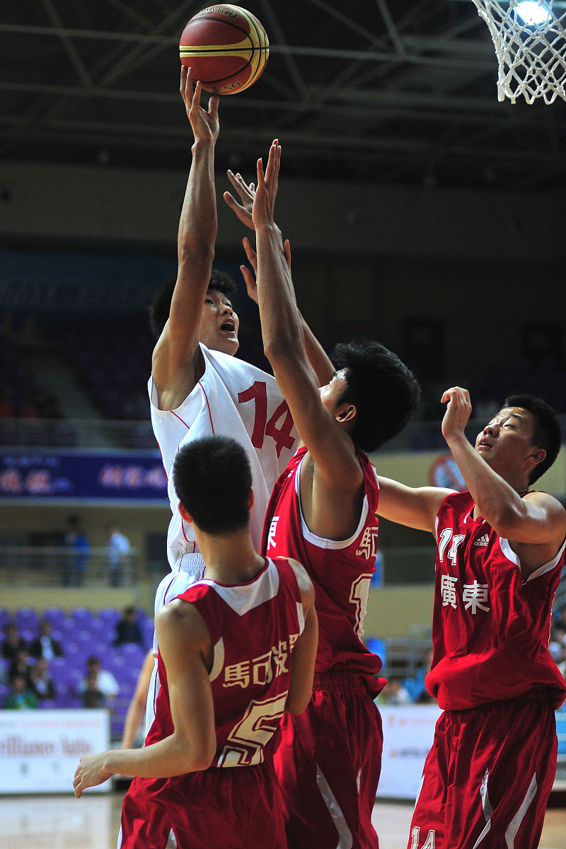 2013年9月2日,阜新,2013全运会u18男篮小组赛,广东71-74天津.