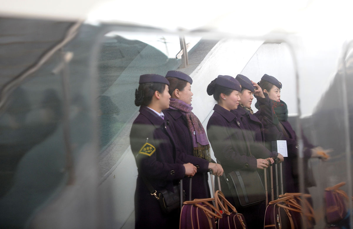 获嘉中专学校高铁乘务专业怎么样？招生条件是什么？