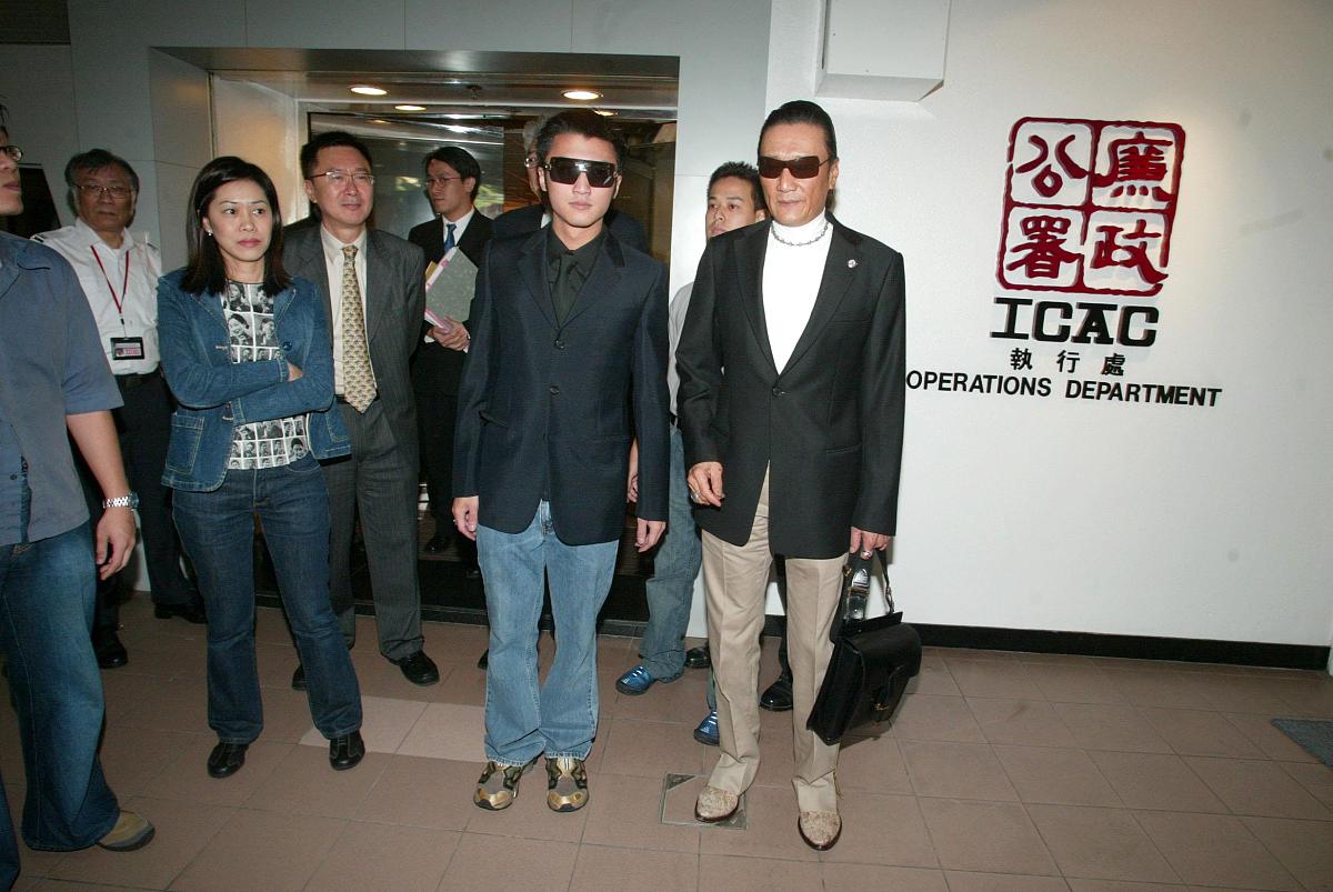 83岁谢贤离世？谢霆锋伤心过度，经纪公司紧急发声，事件始末及背后的思考