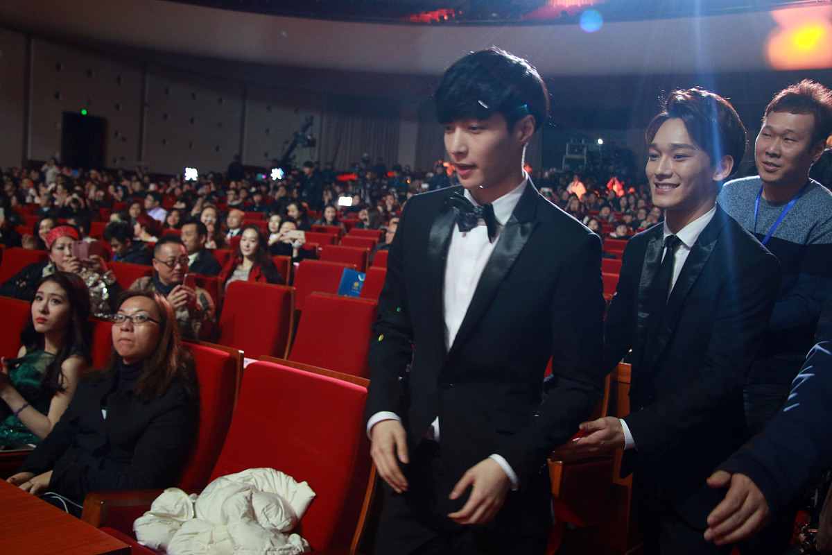 曹雨臣与张艺兴的复杂关系：友谊、抉择与未来