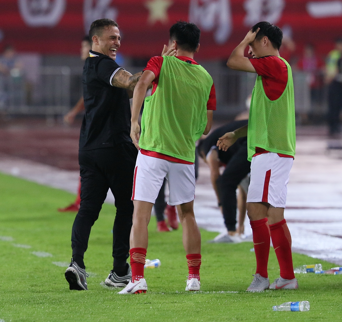 2018中超第21轮:广州恒大淘宝2-1上海申花 郜林破门杨立瑜绝杀
