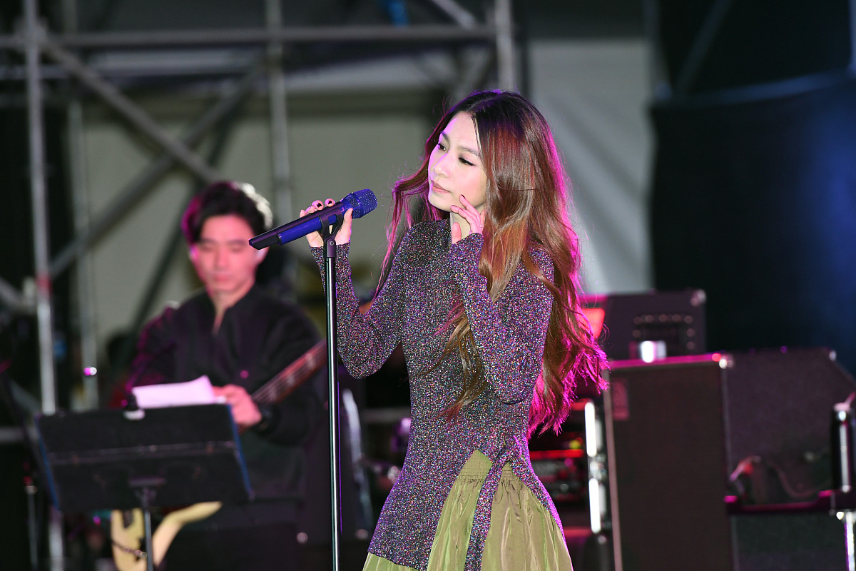 2017年4月23日,上海,田馥甄助阵b.i.g泛娱乐嘉年华.***_***2017年4月2