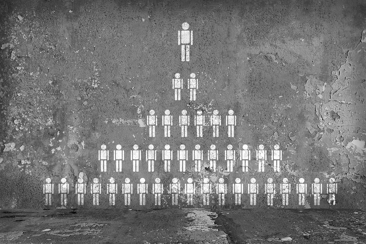 怎么描述皇帝？回答加解释