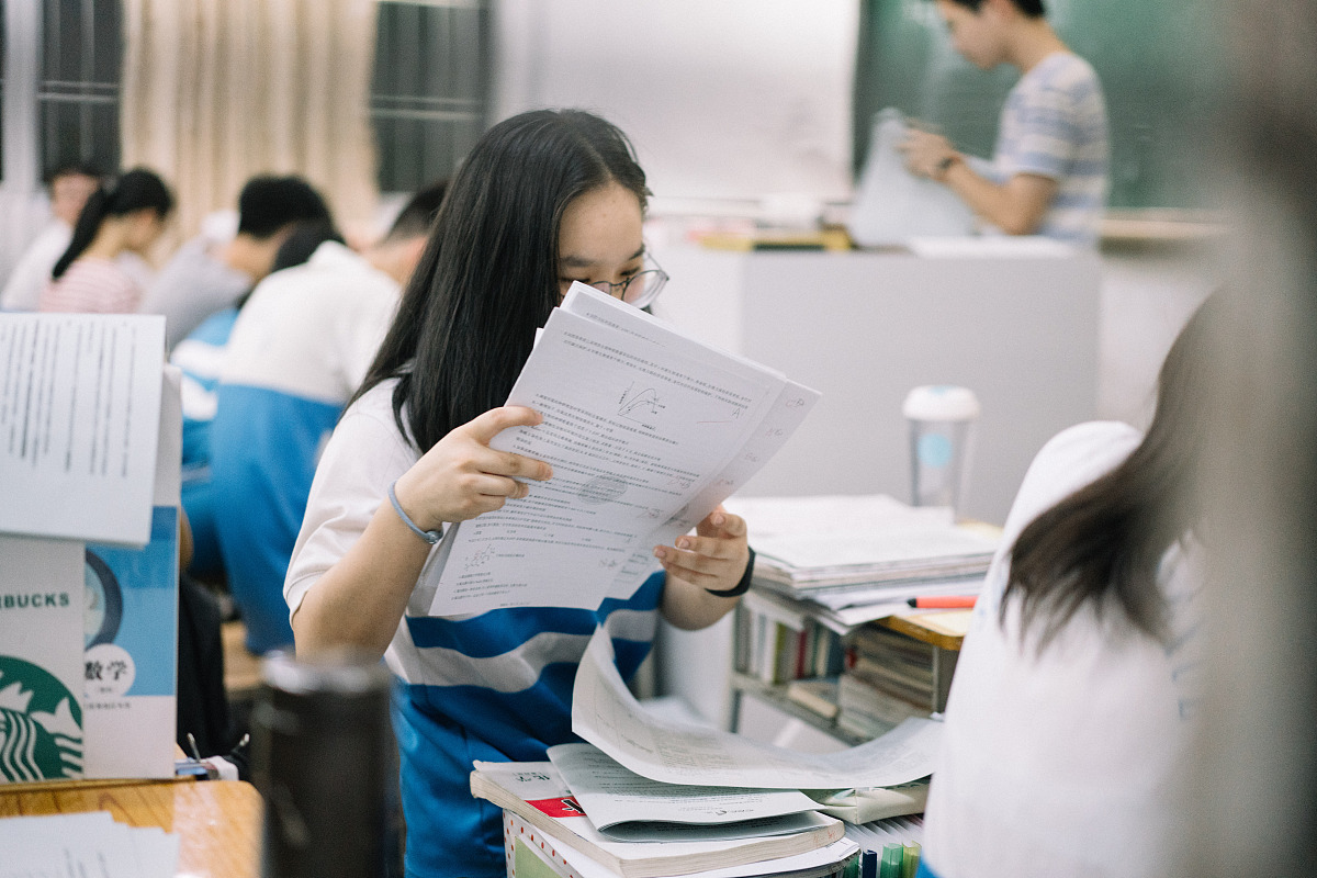 2018年5月30日,广东惠州.***_***又发试卷啦.