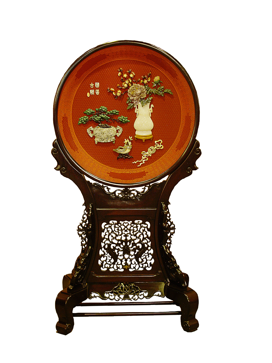 2006年5月28日,苏州,扬州漆器馆藏精品-雕漆嵌玉.(单张价格不低于100
