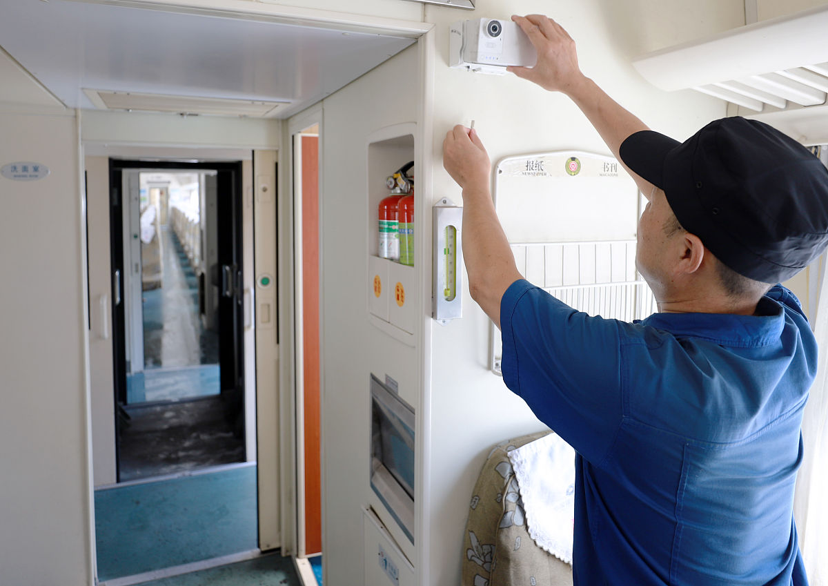 安全门开关接触不良