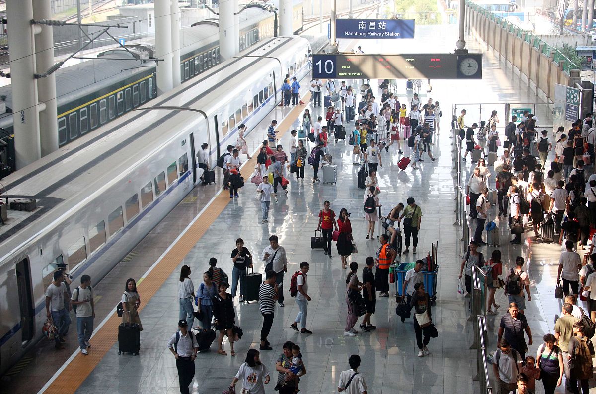 西安地铁大客流应对现场处置方案优化研究