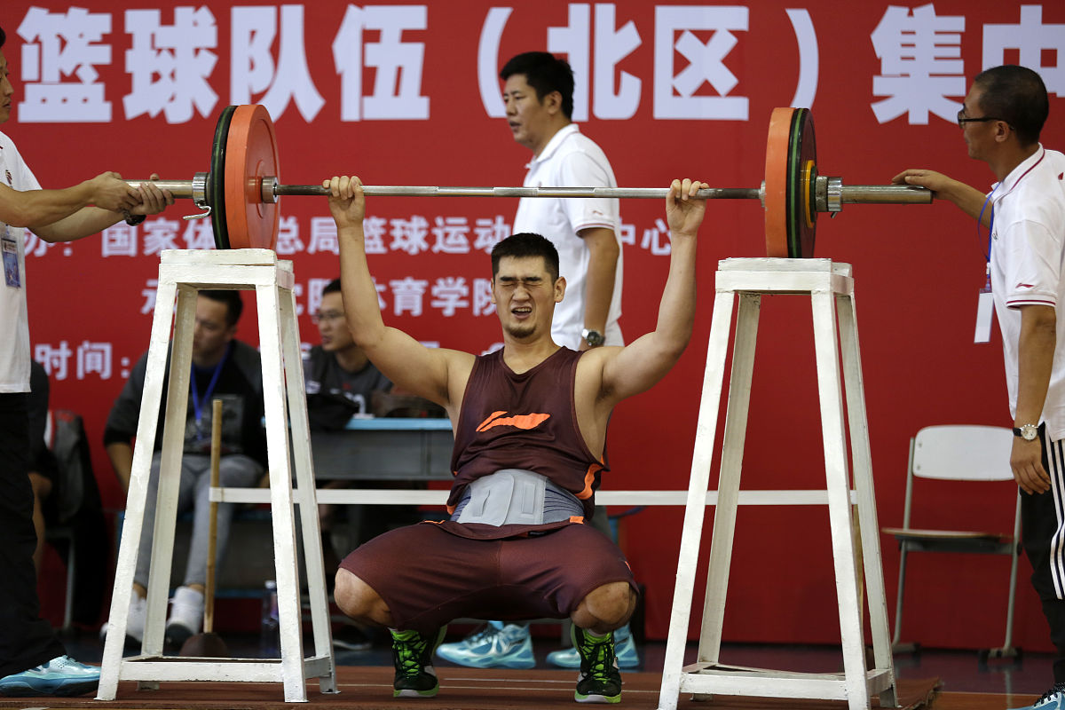 172cm/70kg，深蹲140kg/硬拉140kg/高翻65kg 力量训练计划