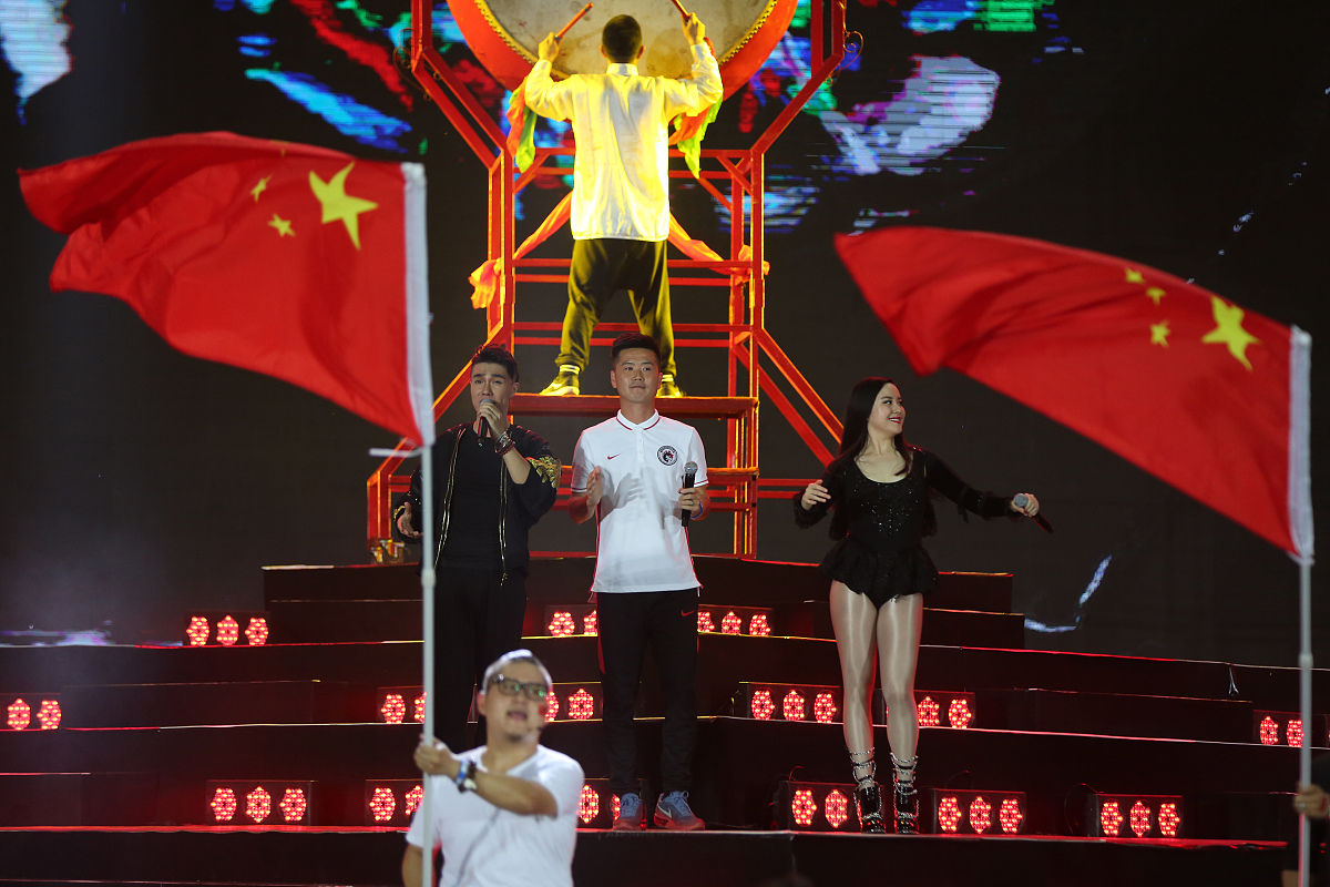 2016年8月13日,辽宁省沈阳市,作为哥德杯(中国)公益形象大使,肇俊哲亮