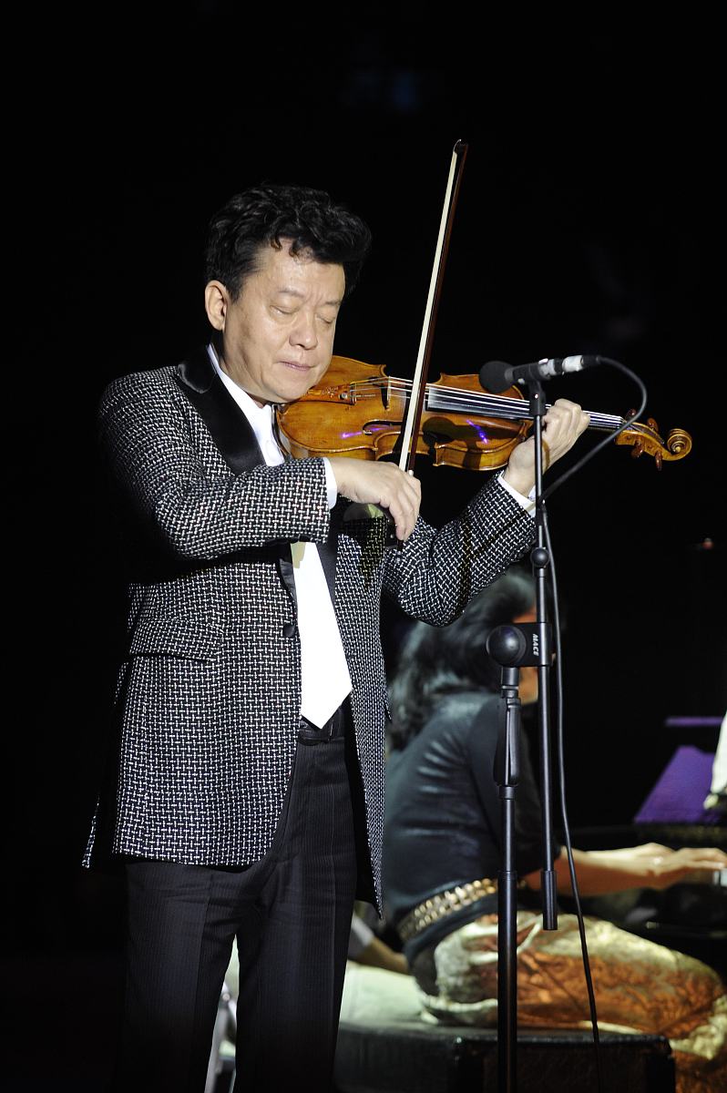 2008年9月26日,北京,国产音乐剧《蝶》举行原有版本的最后一场绝版演