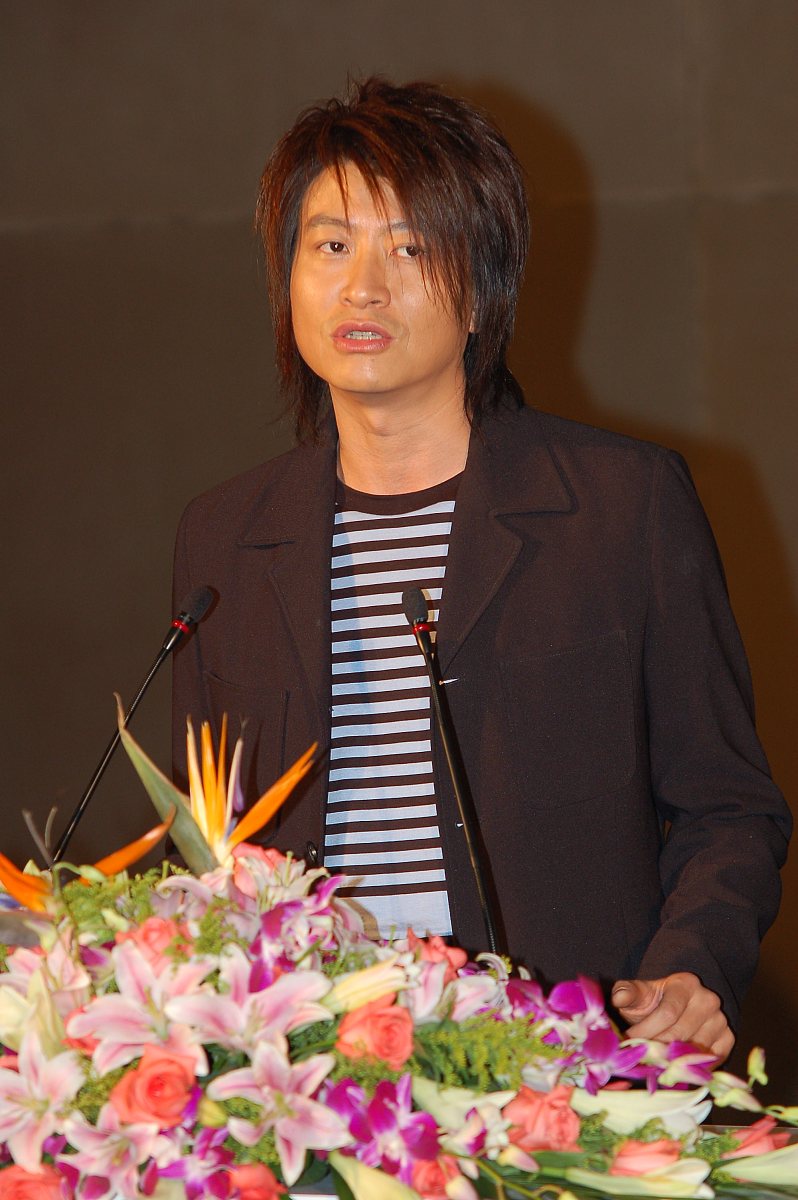 2007年 10月 12日 , 北京 , 游鸿明 出席 北京 奥运会 倒计时 300 天 
