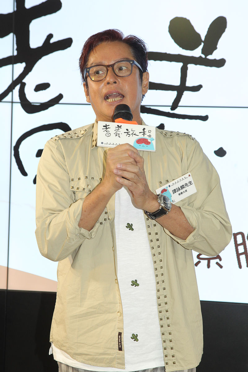 2023年最爆火的电视剧《狂飙》的热播使得张颂文成为了一个好演员的典范--沉寂多年打磨演技后积累了足够的实力并最终得到了大众的认可。作为励志的典范他的人生经历让人动容三年内被拒绝了800多次直到47岁才红遍中国;他淡泊名利因为角色理解或剧本质量上与合作方的分歧他曾拒绝了众多演出邀约。对于我们平凡人也可以从张颂文的经历中得到很多启示。很多人害怕被拒绝害怕失败但其实每个人都会经历这一过程关键是要不放弃