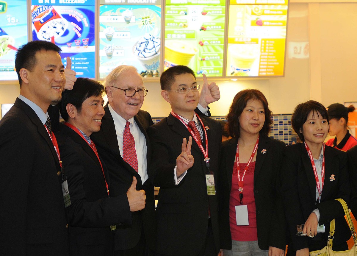 你现在的身份是一名论文作者请对论文《招商信诺人寿保险公司陕西分公司营销人员培训体系优化策略研究》的公司营销人员培训计划执行情况进行概述营销人员有计划且执行3555 有计划不执行4606 无计划1839其结构如下：351公司年度培训计划执行情况