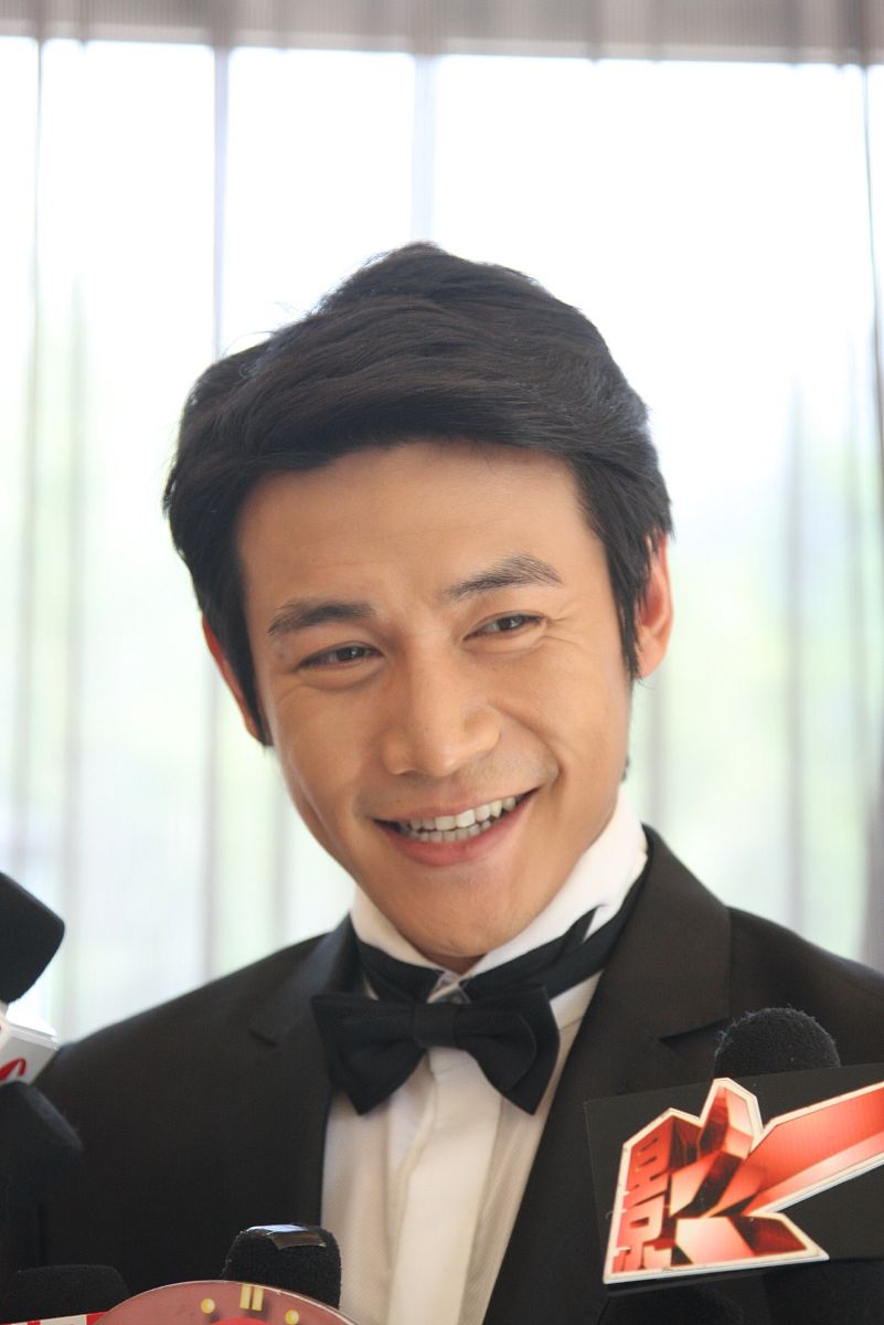 2009年<strong>8</strong>月13日,北京,爱情电影《恋爱吧》探班.