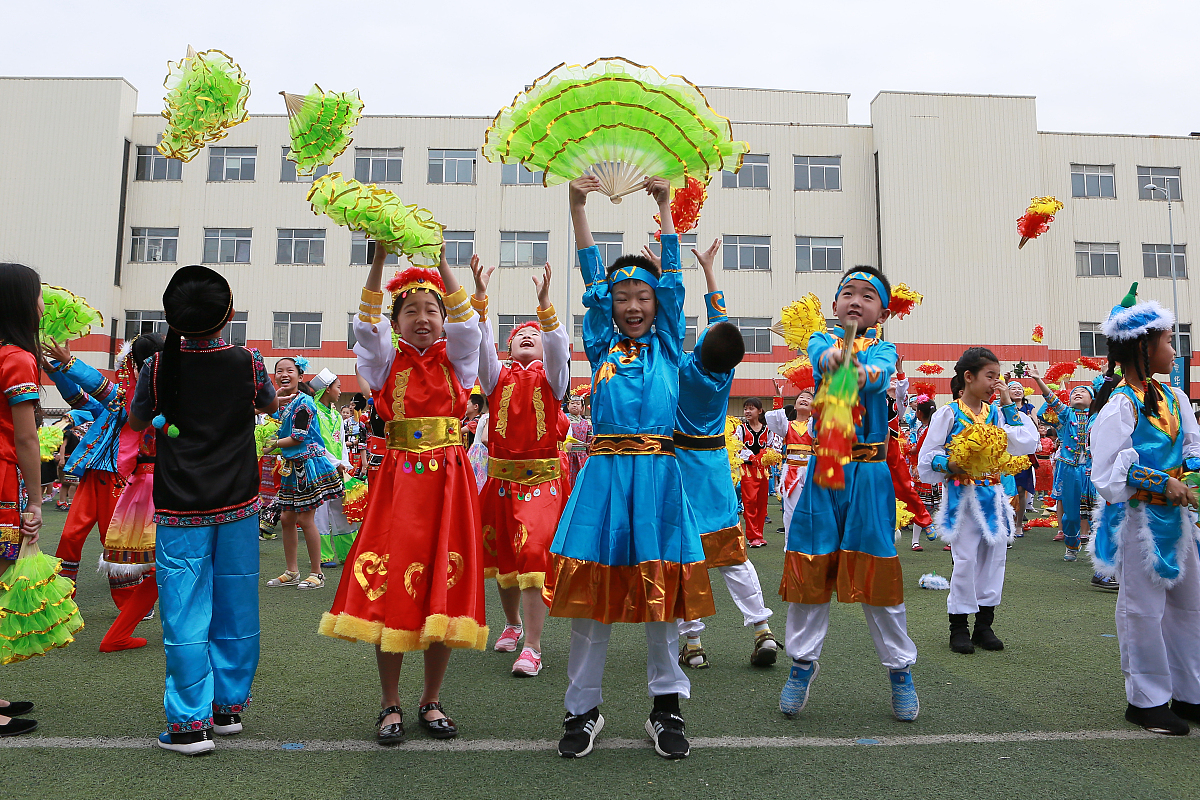 传统节日对于筑牢中华民族共同体意识的研究研究对象怎么写