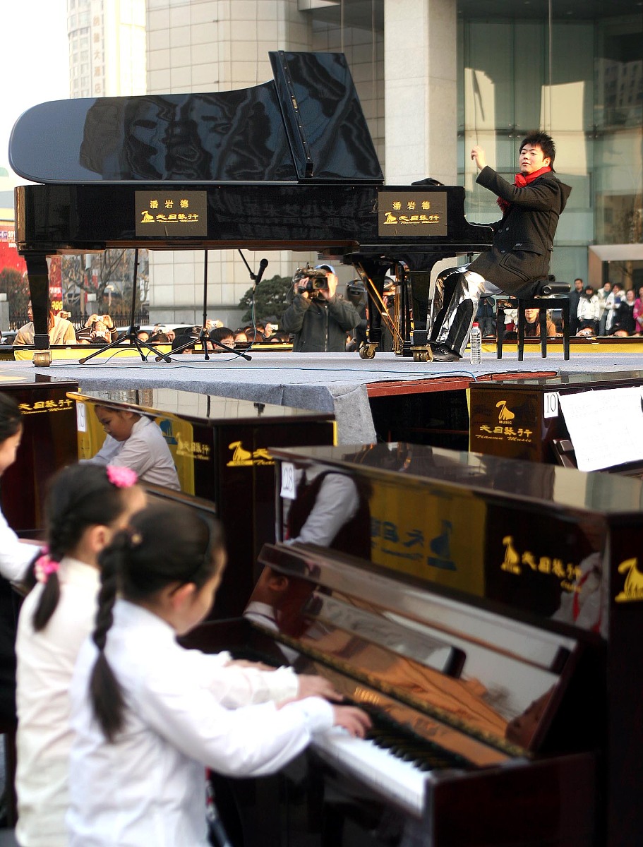 学习乐曲《举杯祝福》：回顾与欣赏