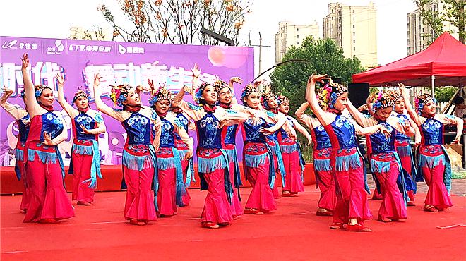 [图]廊坊特色广场舞表演《心有翎兮》可爱灵动的女孩子们跳得太美了!