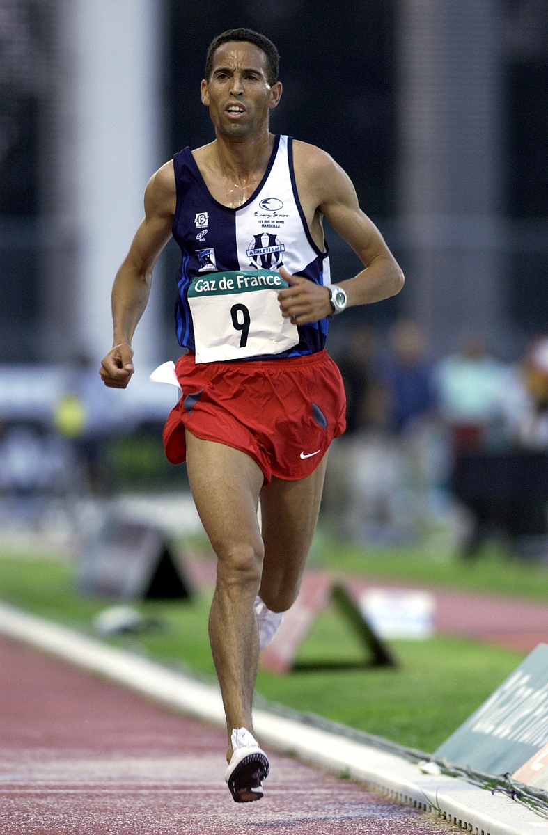 德龙x5000的外屏坏了能换吗多少钱