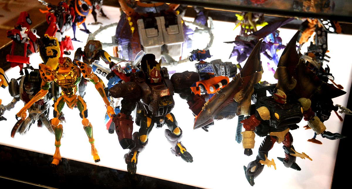 # 定义Transformer模型model = SequentialmodeladdTransformerd_model=8 num_heads=2 input_shape=1 X_trainshape2modeladdLSTM32 activation=relumodeladdDropout01modeladdDense1src_data = torchtensorstock_pricesii