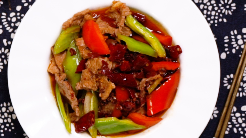 麻辣牛肉这么吃才叫爽,鲜香入味,超适合搭配米饭吃!